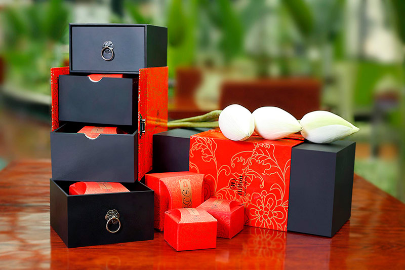 Vỏ hộp bao bì được thiết kế thẩm mỹ làm quà biếu tặng