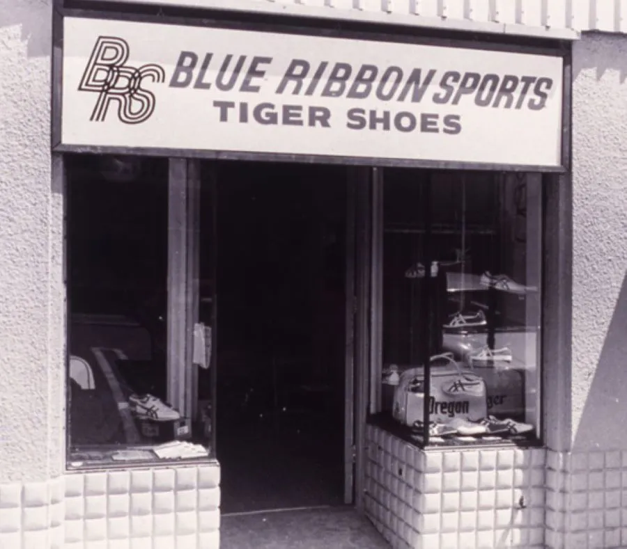 Cửa hàng đầu tiên của Nike, lúc đó còn tên là "Blue Ribbon Sports" (ảnh: TravelMag)