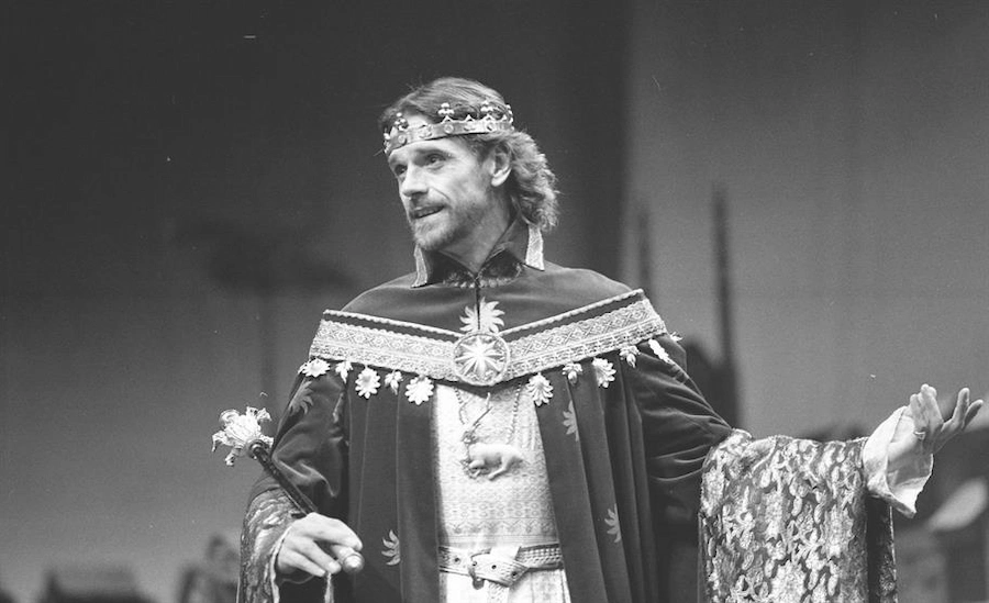 Vua Richard II có những đóng góp quan trọng cho thiết kế thương hiệu (ảnh: Royal Shakespeare).